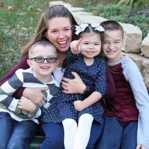 Meet your Posher, Ashley